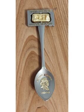 Mount Rushmore National Memorial Guizon Borquim Sculptor Spinner Souvenier Spoon